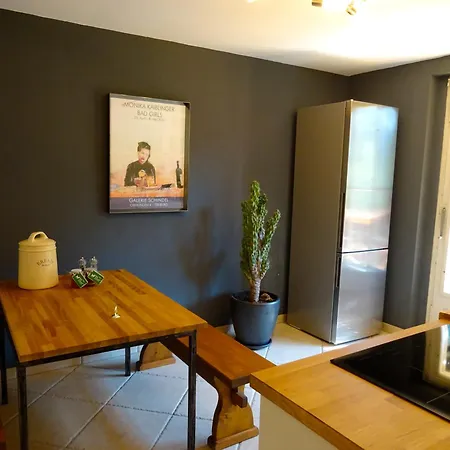 شقة Moonshine 79 *