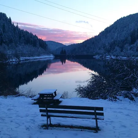 Moonshine 79 شقة سانت بلاسين