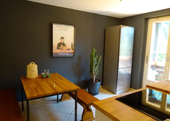 アパート Moonshine 79 *